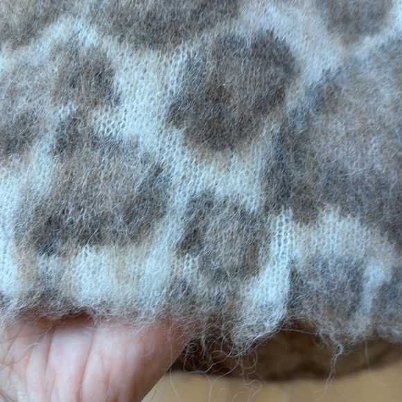 Rag & Bone gorgeous Alpaca blend sweater. NWOT! So lightweight and WARM size M - Picture 6 of 6
